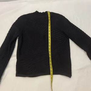 272 Nike Women’s Black Long Sleeve Spandex Muck neck Top .Size-Large. thumbnail 6