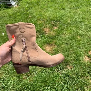 UGG Rioni Tan Suede Leather Soft Pull On Mid Boots‎ thumbnail 12