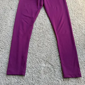 90 Degree By Reflex Purple Leggings Size Medium thumbnail 6
