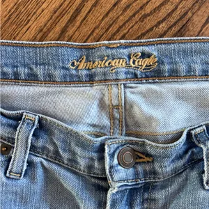 Vintage Y2K American Eagle AE Low Rise Skinny Flare Jeans Women’s 10 Light Wash thumbnail 6