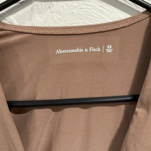 Abercrombie & Fitch Slinky Stretchy Bodysuit Long Sleeve V neck size XS thumbnail 2