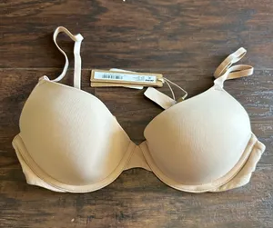 SKIMS NWT Fits everybody T-shirt bra 32B clay thumbnail 1