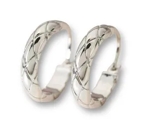 Polished Metal Texture Silver Hoop Earrings for Women thumbnail 5