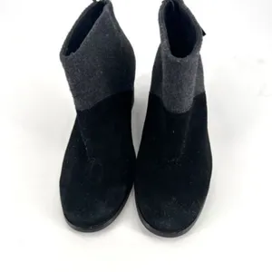 Toms Leila Wool Felt Ankle Booties Size 7.5 Boots Leather Suede Black &‎ Gray thumbnail 3