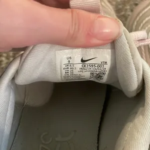 Womens Nike Air Max 270 React Photon Pink thumbnail 7