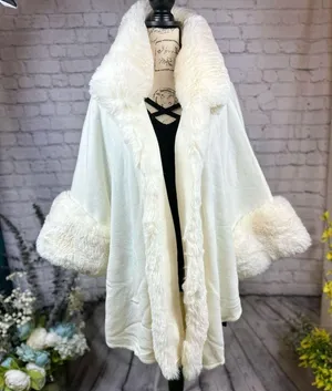 Stunning Soft, Faux Rabbit Fur Collar and Lapels, Cape - White - one size thumbnail 5