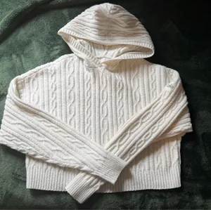 Alo Yoga Cable Knit Hoodie Winter Bliss thumbnail 4