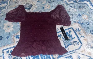 NWT maroon puff sleeve top thumbnail 1