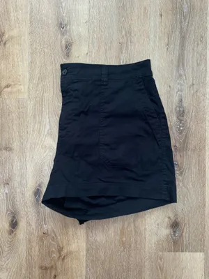 Old Navy High-Rise OG Chino Shorts thumbnail 6