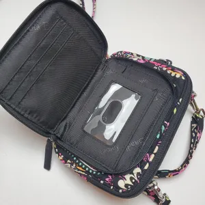 Vera Bradley wristlet/Crossbody Floral Black‎ quilted small Bag /wallet thumbnail 9