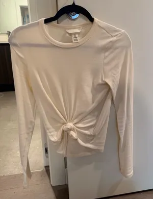 H&M Women's Cream Long-Sleeve Top thumbnail 1