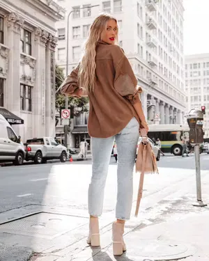 VICI NEW -TANAN POCKETED BUTTON DOWN FLEECE SHACKET - LATTE thumbnail 5