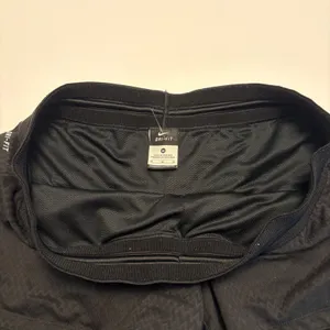 Nike Running Shorts Womens Size Medium Black Dri-FIT Chevron Texture Athletic thumbnail 3