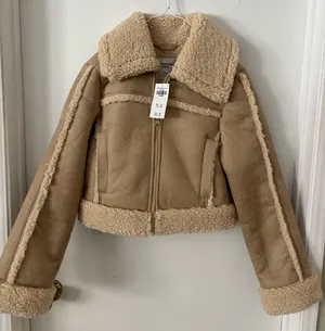 Abercrombie and fitch vegan suede Sherpa jacket thumbnail 3