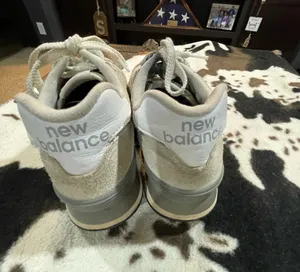 New Balance Sneakers 8.5 Women’s thumbnail 2