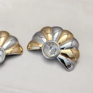 Vintage Clip On Earrings Extra Large Silver/Gold Tone Fan Shape - Loose Clips thumbnail 5