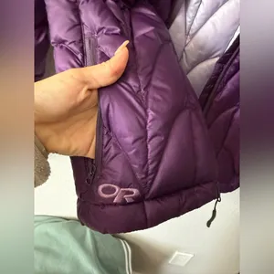 Outdoor Research Purple Hooded Puffer Jacket Lightweight XS excellent condition thumbnail 7