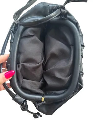 BLACK Ruched Clamshell Structured Crossbody Bag thumbnail 5