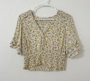 Abercrombie & Fitch Floral Smocked Puff Sleeve Crop Top Yellow Small thumbnail 1
