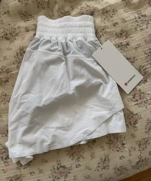 Lululemon Shorts thumbnail 1
