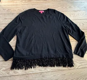 Lilly Pulitzer Black Fringe Hem Sweater Size XL pilling in pics thumbnail 1