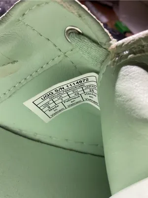 UGG women green sparkling Glitter leather Lace-Up Zilo Sneakers US 9 thumbnail 3