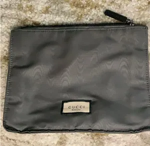 Gucci Makeup Bag thumbnail 1