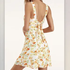 NWT Lulus Yellow Day Date Floral‎ Sleeveless Tie Back Mini Dress Size LARGE thumbnail 3