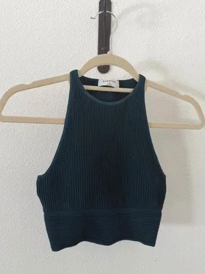 Artizia Babaton Stefano Ribbed Sculpt Tank in Herbage Green thumbnail 6