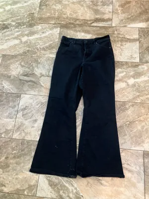 Express High Rise Flare Jeans in Black - 8 thumbnail 2