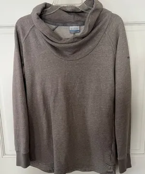 Columbia Turtle Neck Sweatshirt, Vintage Plain long Sleeves Sweater Size Medium thumbnail 1