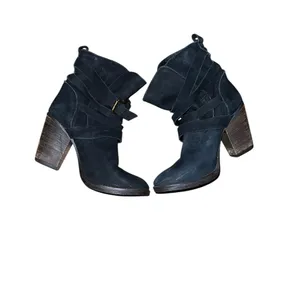 Steve Madden Stylish Black Leather Boots Size 7 M thumbnail 3