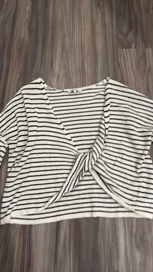 Olivaceous Sweater thumbnail 2