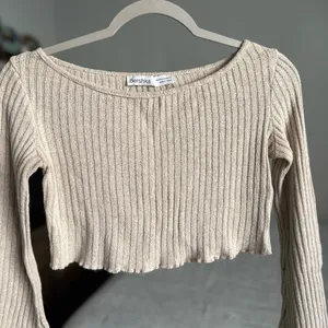 Crop Knit Top XS thumbnail 2