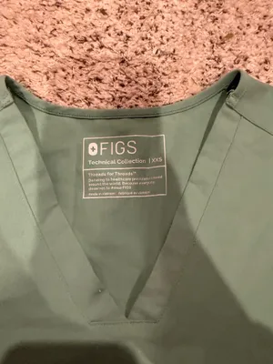 FIGS Scrubs Set thumbnail 5