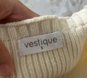 Vestique Off White Cropped Tank Top thumbnail 4