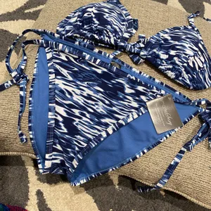 Smart & Sexy Triangle String Bikini Set thumbnail 5