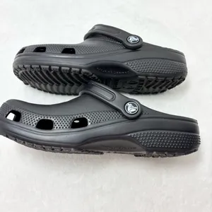 Crocs Classic Clogs Black Mens‎ Size 5Women’s Size 7 thumbnail 8