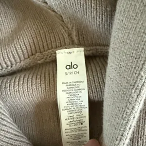 Alo Yoga Knit Hooded Sweater Scholar Size S Beige thumbnail 2
