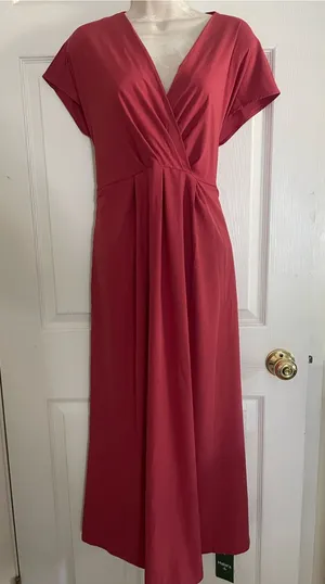 HALARA Red V-Neck Pleated Maxi Dress thumbnail 1