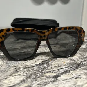 Tortoise Shell Sunglasses Brown thumbnail 3