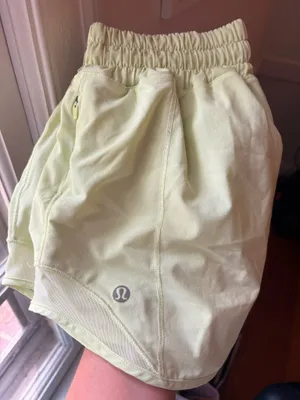 Lululemon Hotty Hot Shorts 4" thumbnail 1