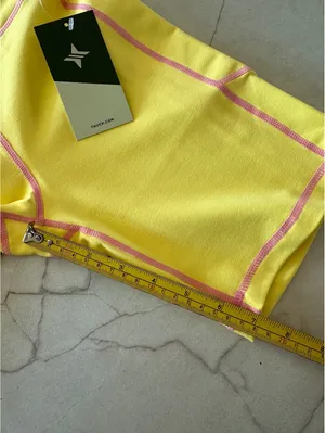 NWT Tuckernuck Sundaze Compression Biker Shorts Yellow & Pink 7” Women’s size XS thumbnail 11