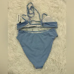 Urban Outfitters nwt 2 piece bathing suit thumbnail 2