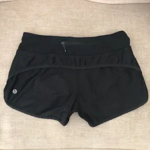 Lululemon Perforated Mesh Look Speed Shorts Athletic Running Black 4 Small thumbnail 3