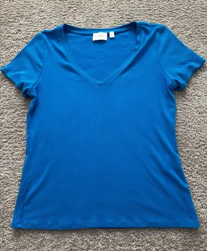 Electric Blue Cyrus Essentials V thumbnail 1