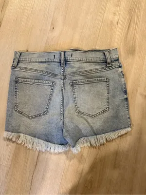 eunina Light Blue Distressed Frayed Hem Denim Shorts thumbnail 2