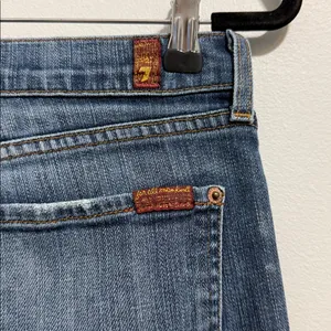 7 For All Mankind Low Rise Medium Wash Bootcut Jean Size 31 thumbnail 8