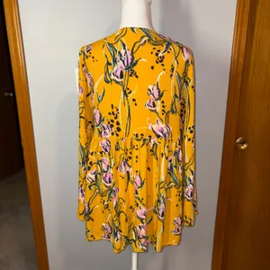 Free‎ People Mustard Yellow Floral Bell Sleeve Babydoll Tunic Top Boho Small thumbnail 3