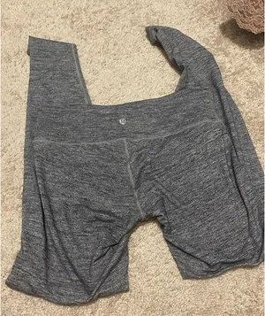 Grey lululemon high waisted leggings thumbnail 5